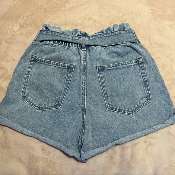 Forever 21 shorts - Picture 2 of 6